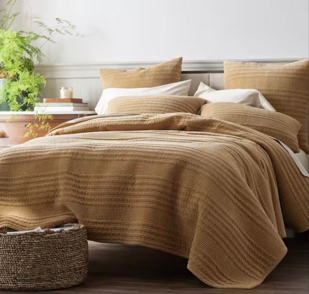 The Company Store Legends Luxury Line Stitch Velvet Gold Cotton Quilt King New